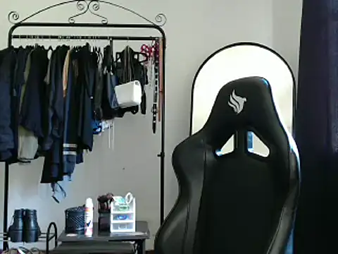 Snapshot of marisilva_br chatting on 02/25/25, 01:28 marisilva br online show from 02/25/25, 01:28