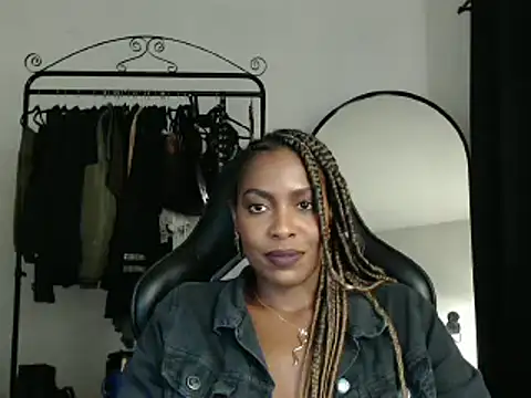 Snapshot of marisilva_br chatting on 03/08/25, 12:11 marisilva br online show from 03/08/25, 12:11