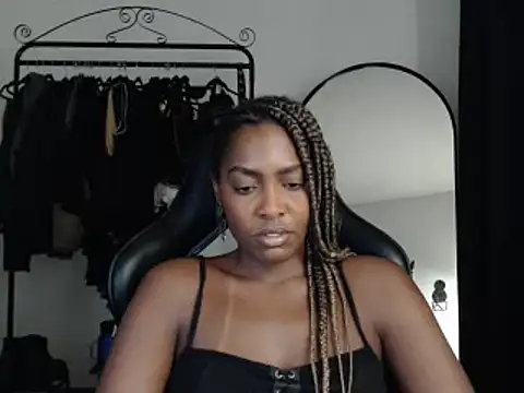 Snapshot of marisilva_br chatting on 03/13/25, 12:05 marisilva br online show from 03/13/25, 12:05