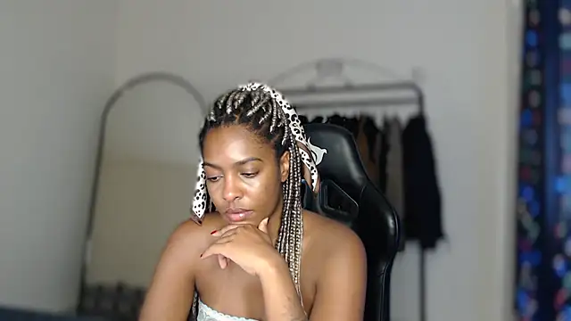 Snapshot of marisilva_br chatting on 09/11/25, 03:01 marisilva br online show from 09/11/25, 03:01