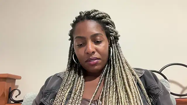 Snapshot of marisilva_br chatting on 09/24/25, 11:41 marisilva br online show from 09/24/25, 11:41