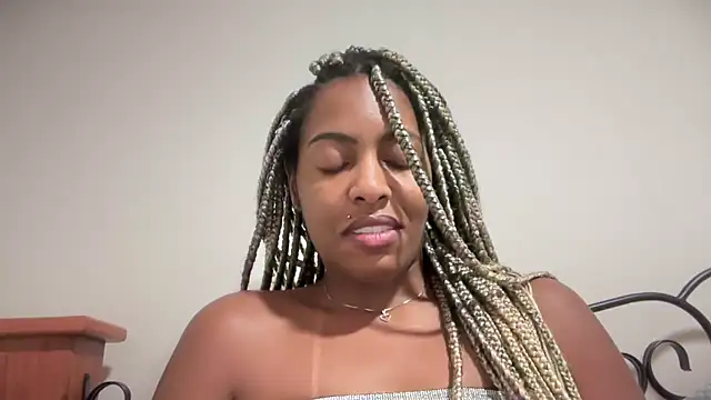 Snapshot of marisilva_br chatting on 10/03/25, 01:24 marisilva br online show from 10/03/25, 01:24