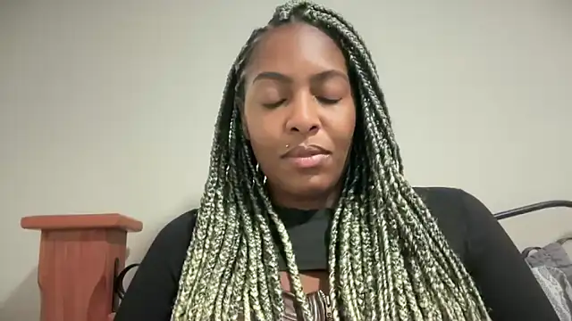 Snapshot of marisilva_br chatting on 10/13/25, 05:35 marisilva br online show from 10/13/25, 05:35