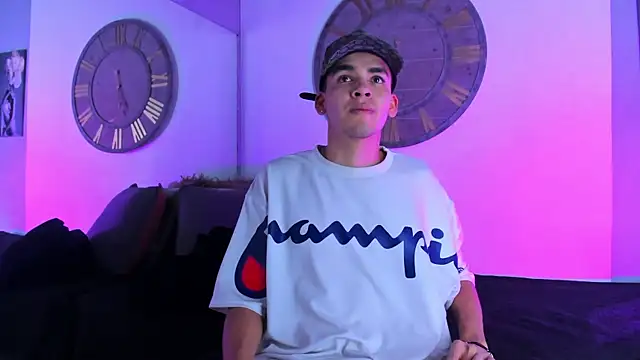 Mike 0233  online show from 12/11/24, 04:18