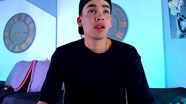 Mike 0233  online show from 12/14/24, 03:51