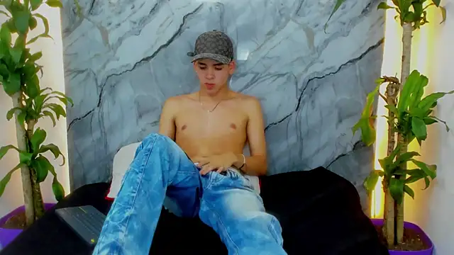 Mike 0233  online show from 12/15/24, 01:11