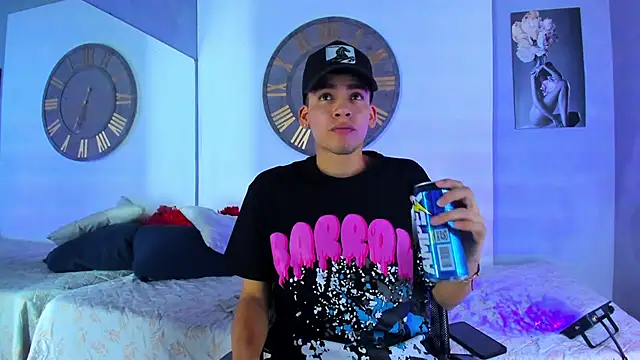 Mike 0233  online show from 01/18/25, 04:37