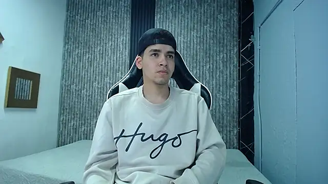 Mike 0233  online show from 11/22/25, 04:11