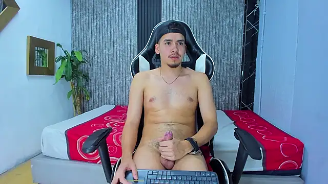 Mike 0233  online show from 02/03/26, 06:40