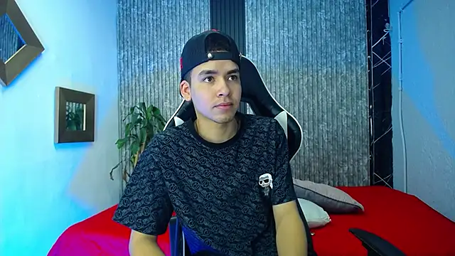 Mike 0233  online show from 02/15/26, 04:09