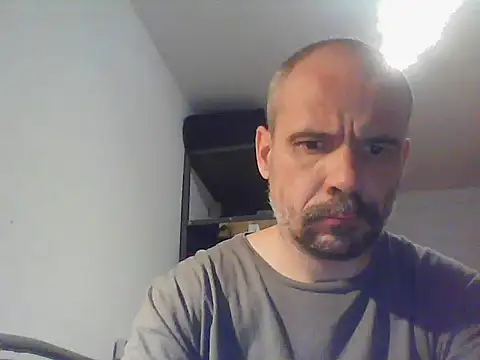 Franc113 online show from 12/17/25, 04:24