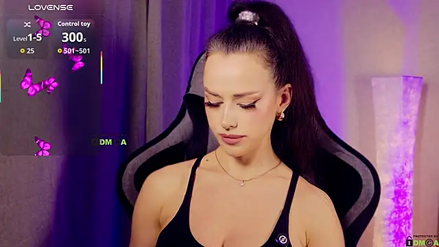 Snapshot of -CrazyAnna- chatting on 03/18/26, 11:46 -CrazyAnna- online show from 03/18/26, 11:46