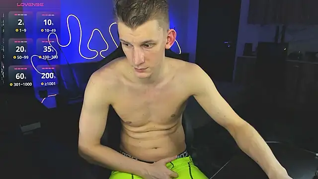 Snapshot of Brad_Maloney chatting on 03/05/26, 08:16 Brad Maloney online show from 03/05/26, 08:16