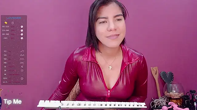 Karly Grey s online show from 02/12/25, 02:10