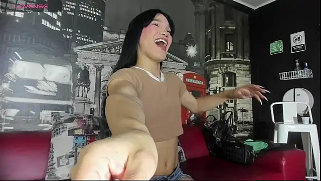 Snapshot of CloeRodriguez chatting on 11/30/25, 05:39 CloeRodriguez online show from 11/30/25, 05:39