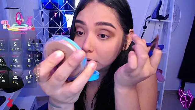 Snapshot of heetsah chatting on 03/12/26, 11:44 heetsah online show from 03/12/26, 11:44