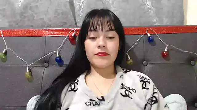 Snapshot of Alisha_99 chatting on 12/21/24, 03:53 Alisha 99 online show from 12/21/24, 03:53