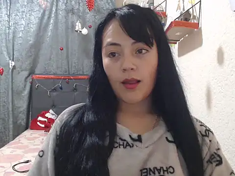 Snapshot of Alisha_99 chatting on 01/20/25, 02:01 Alisha 99 online show from 01/20/25, 02:01