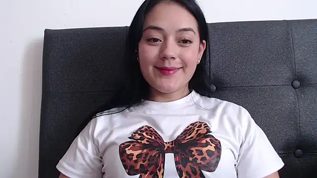 Snapshot of Alisha_99 chatting on 09/26/25, 09:52 Alisha 99 online show from 09/26/25, 09:52