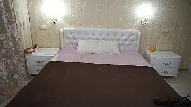 Snapshot of LunaaMayy chatting on 11/01/25, 04:20 LunaaMayy online show from 11/01/25, 04:20