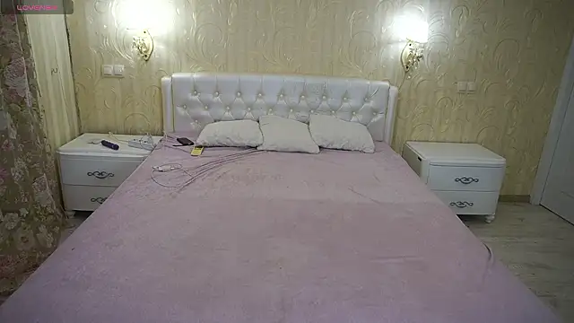 LunaaMayy online show from 01/31/26, 10:41