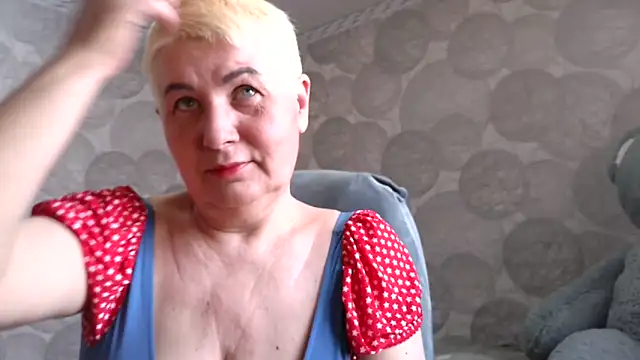 NicoleOlla online show from 02/03/26, 04:21