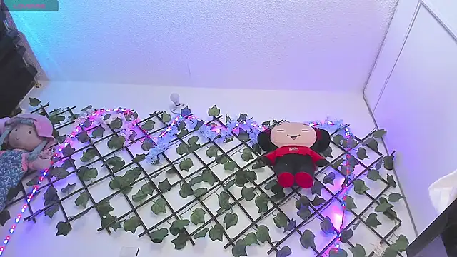 Pucaa  online show from 12/22/24, 01:34