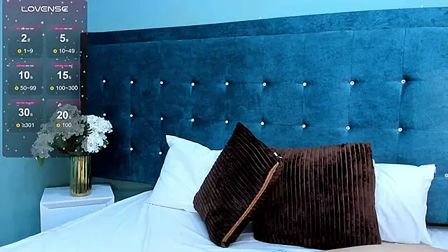 Snapshot of Miss_Ambeer chatting on 03/06/25, 11:36 Miss Ambeer online show from 03/06/25, 11:36