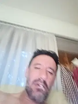 Snapshot of pablo3785 chatting on 11/21/25, 08:35 pablo3785 online show from 11/21/25, 08:35