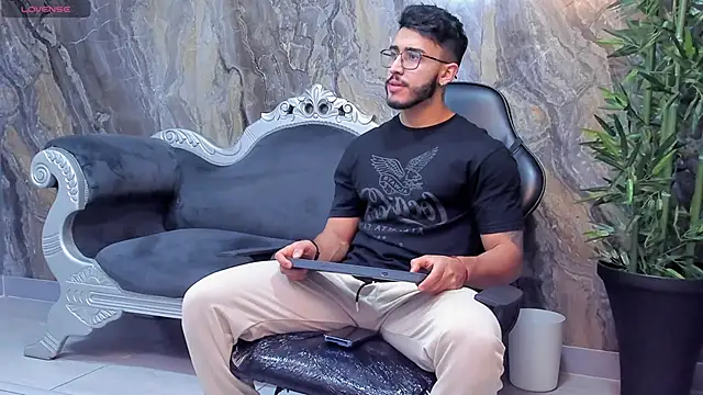 Liam Kleiin online show from 01/23/25, 11:37