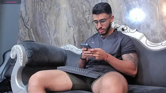 Liam Kleiin online show from 02/21/25, 11:44