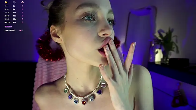  LISA BABYMETAL  online show from 12/26/24, 08:00