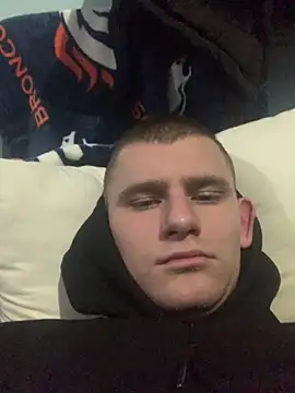 Snapshot of Boysex227 chatting on 02/17/25, 04:04 Boysex227 online show from 02/17/25, 04:04