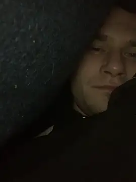 Snapshot of Boysex227 chatting on 02/18/25, 09:31 Boysex227 online show from 02/18/25, 09:31