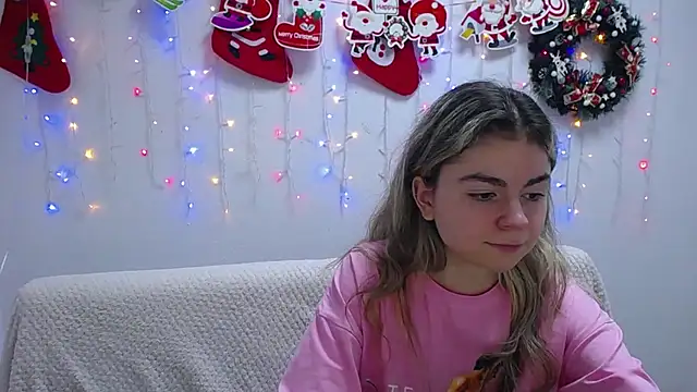 TinaRedly online show from 01/08/25, 09:44