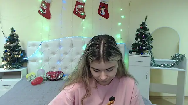 TinaRedly online show from 01/14/25, 03:53