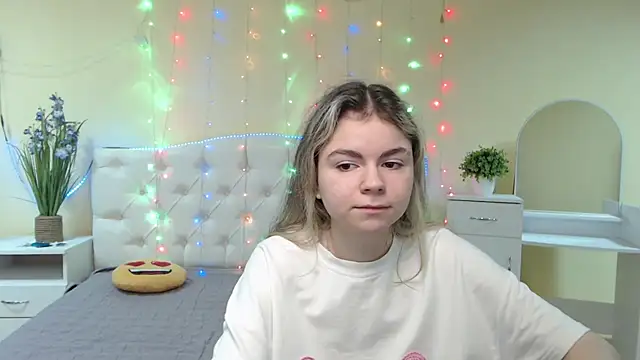 TinaRedly online show from 01/19/25, 10:39