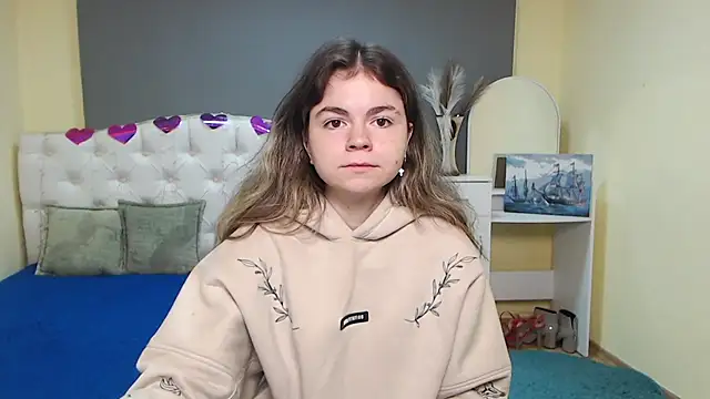 TinaRedly online show from 09/29/25, 05:45