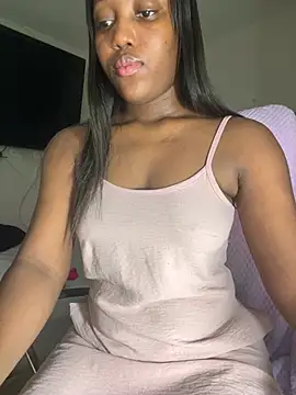 Snapshot of kellya_ chatting on 01/04/25, 12:16 kellya online show from 01/04/25, 12:16