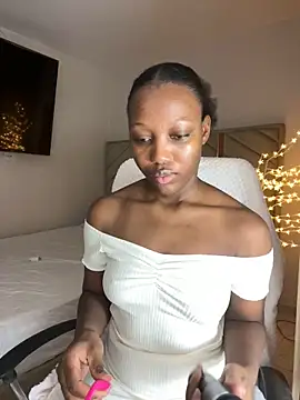 Snapshot of kellya_ chatting on 11/12/25, 11:25 kellya online show from 11/12/25, 11:25