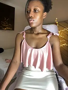 kellya  online show from 03/23/26, 06:45