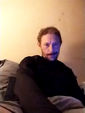 Snapshot of elmerfuddin87 chatting on 12/28/24, 07:22 elmerfuddin87 online show from 12/28/24, 07:22