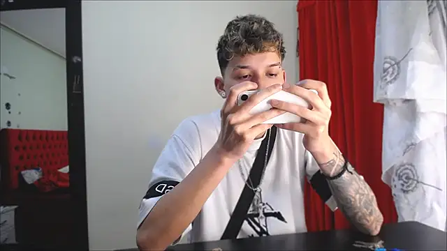  Thomas hot  online show from 01/07/25, 07:59