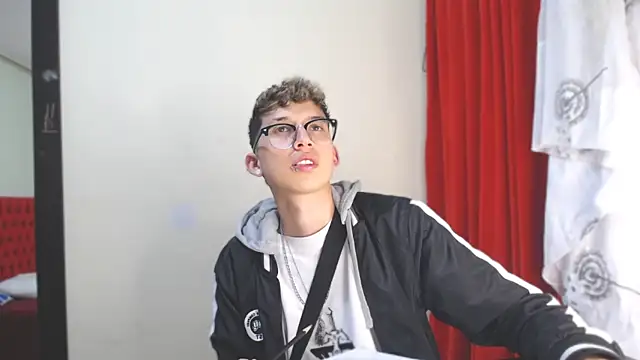  Thomas hot  online show from 01/08/25, 10:16