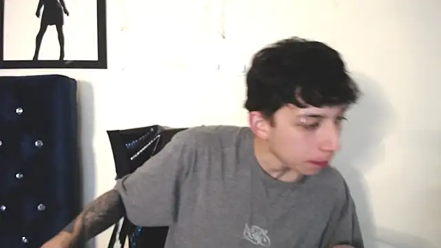  Thomas hot  online show from 11/04/25, 03:49