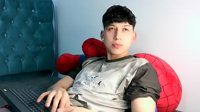 Snapshot of _Thomas_hot_ chatting on 02/19/26, 04:30 Thomas hot online show from 02/19/26, 04:30