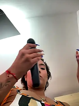 Snapshot of megan_collins96 chatting on 11/12/25, 08:08 megan collins96 online show from 11/12/25, 08:08