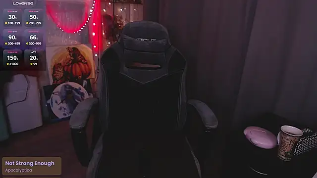 lissamuff online show from 11/13/25, 04:06