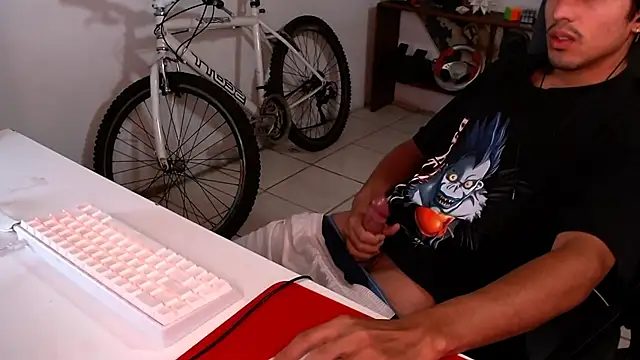 Snapshot of Thieves9 chatting on 11/07/25, 06:52 Thieves9 online show from 11/07/25, 06:52