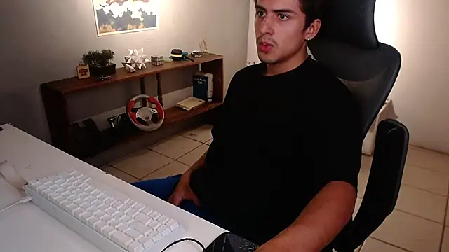 Snapshot of Thieves9 chatting on 02/01/26, 04:22 Thieves9 online show from 02/01/26, 04:22